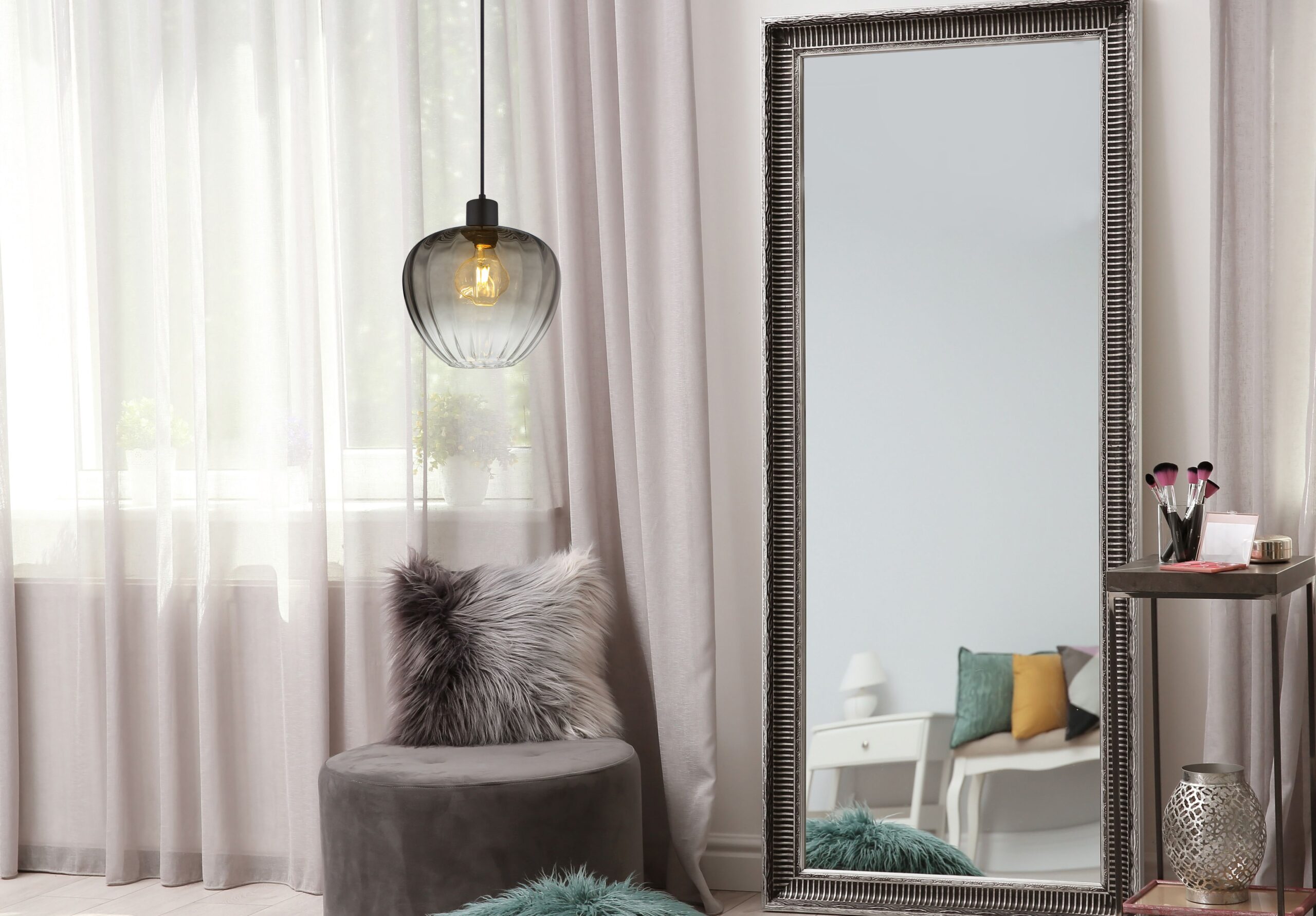 globo-suspension-toy-noir-verre-ø29cm-e27-30150108-1