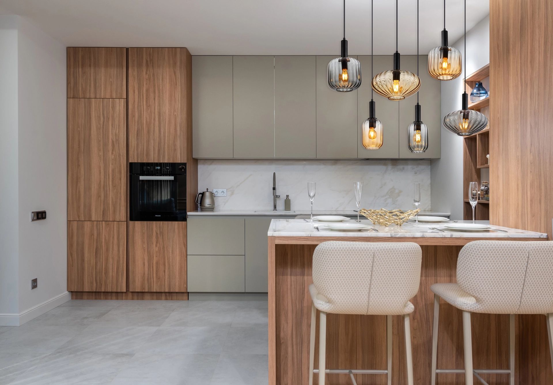 globo-suspension-valletta-multicolore-verre-grandelampedetableàmanger-e27-15719-6-1