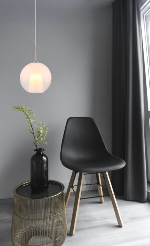 suspensionéléganteavecéclairageenbouledeverrebarry-1