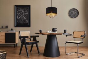 suspensionnoireavecdétailsdorésetcristal.coletta-1