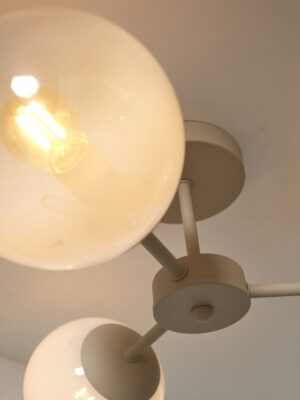 it'saboutromi-plafonnier-aspen-blanc-verremétal-lampeenverrecoloré-e14-aspen/c3/w-04