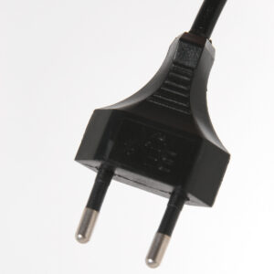 lampedetableavecabat-jourenliègeetstructuremétalliquenoiresteinhauerstang-16