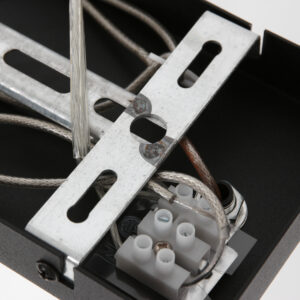 suspensionnoiretroislumièresavecabatjoursenbambousteinhauerstang-17