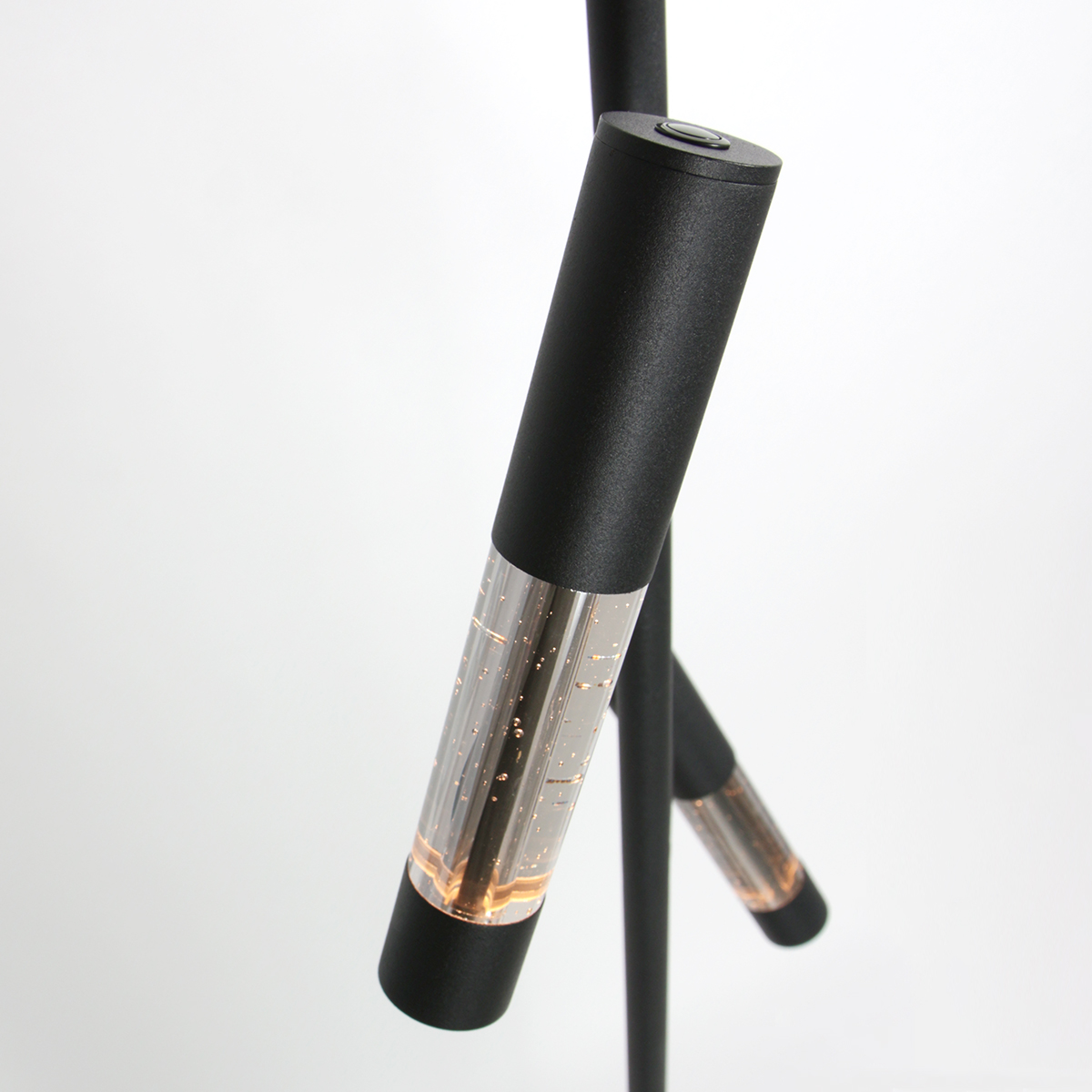 steinhauer-lampadaire-alisio-noir-verremétal-lampedesign-led-4597zw-11